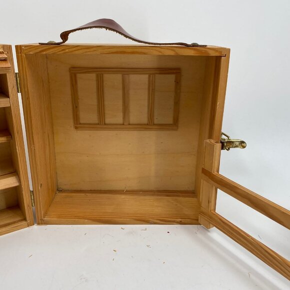 Breyer Brown Vintage Horse Barn Playset | Includes Dolls & Accessories - Picture 3 of 11